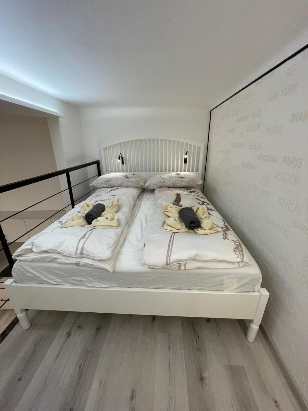 Szekely Apartment Near Deak Ferenc Square With Free Parking In Garage Budapešť Exteriér fotografie